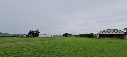 Aeródromo En Venta En Tequesquitengo, Morelos.