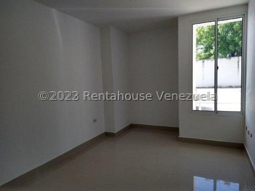 José Trivero Vende Hermoso Apartamento Ubicado En Excelente Zona De Cabudare