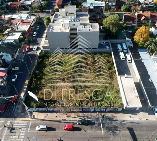**nuevo Valor** Local Lote & Playa Estacionamiento