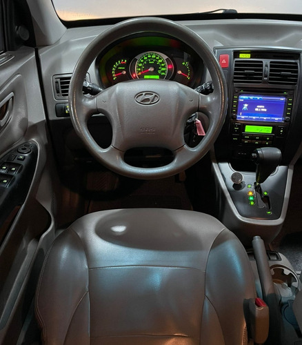 Imagem 10 de 15 de Hyundai Tucson Gls 2.0flex Aut. (com Kit Gás No Documento )