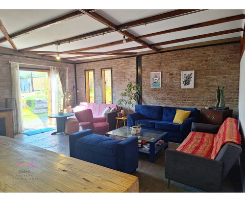 Hermosa Casa Sustentable En Comunidad Ecológica, Peñalolén