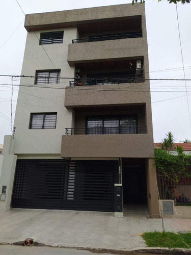 Oportunidad - Excelente Departamento En Alto Alberdi - 2 Dorm