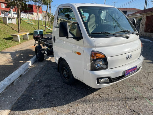 Hyundai HR 2.5 Hd Cab. Curta S/ Carroceria Tci 2p