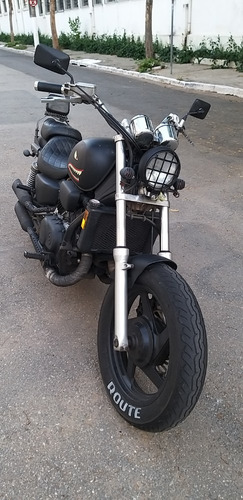 Honda Magna 750 Bobber Barata