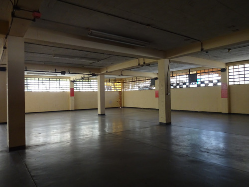 Imagen 4 de 20 de Se Vende Edificio Industrial/2.865mts2/el Marqués/8310