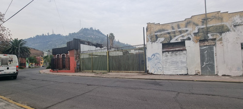 Recoleta / Loreto, Sitio Comercial / Excelente Ubicacion.