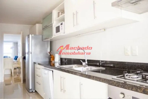 Imagen 3 de 9 de Venta De Apartamento De Tres Dormitorios En Punta Del Este