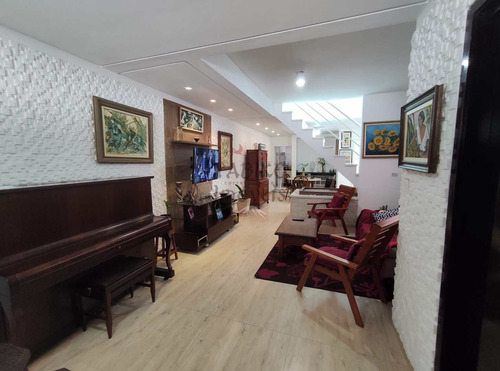Imagem 9 de 30 de Excelente Casa No Centro De Bertioga! R$ 600 Mil, Cod: 758 - V758