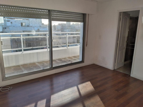 Imagen 16 de 26 de Pent House Duplex, 4 Dormitorios, Gge X 2 , Gran Terraza Con Parrillero !!