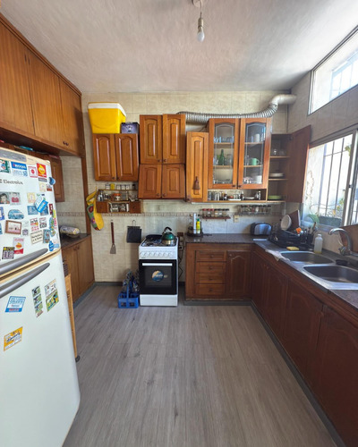 Hermosa Casa A La Venta De 7 Dormitorios/ideal/atahualpa
