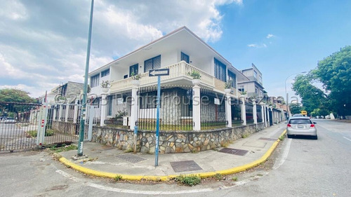 Casa En Venta Amplia Y Comoda Lista Para Disfrutar Y Ubicada En La California Norte #23-28904 On Caracas - Sucre