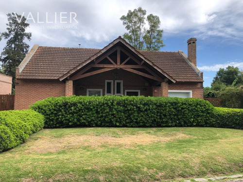Casa En Venta En Altos Del Golf, Pilar, G.b.a. Zona Norte