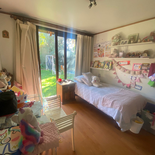 Casa En Arriendo 5 Dorm. Cercana A Colegios. Las Condes