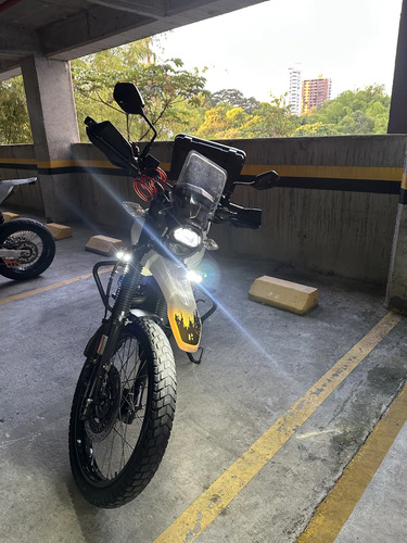 X Pulse 200