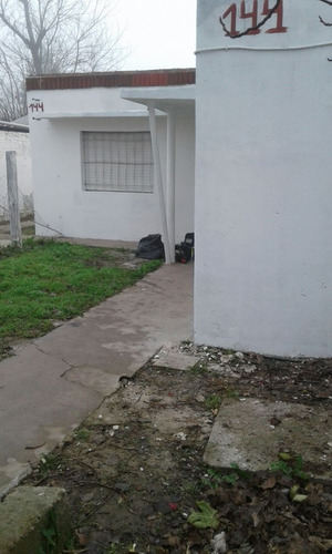 Casa 3 Amb Al Frente Jardín Calle 40 Oportunidad!!