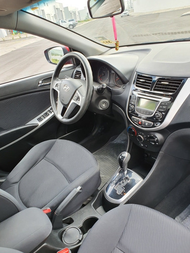 Imagen 15 de 15 de Dodge Attitude 2013 1.6 Gls Sport Sun And Park At