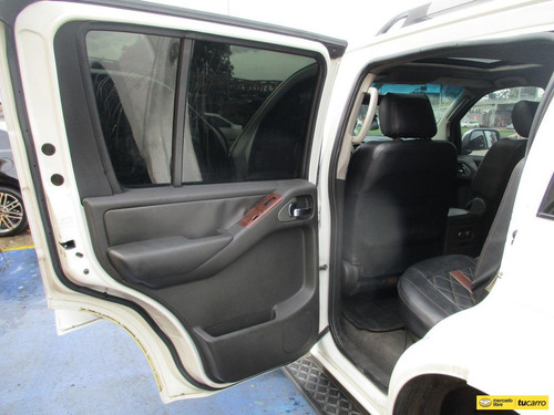 Nissan Pathfinder Le 4x4 2500cc At Aa