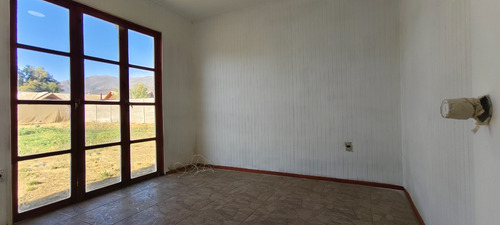 Casa Amplia Y Cómoda, Sector Residencial Ideal Para Familias