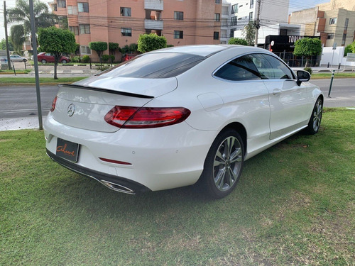 Imagen 11 de 12 de Mercedes Benz C200 Coupe 2018