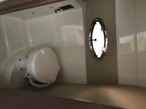 Crucero Quest 25 Con Volvo 280hp Dp 2019 49 Hs Circ Cerrado