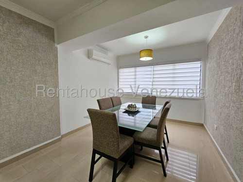25-12181 Apartamento En Venta, Urb. La Soledad, Maracay Mord