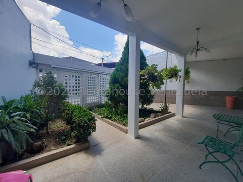 Casa En Venta En Castillejo Mls #24-3074
