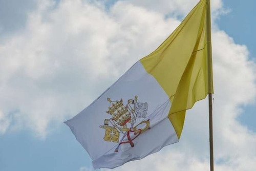 Bandera El Vaticano Medida 90cm X 150cm