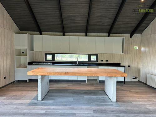 Casa Nueva Con Excelentes Terminaciones En Loteo Urbanizado