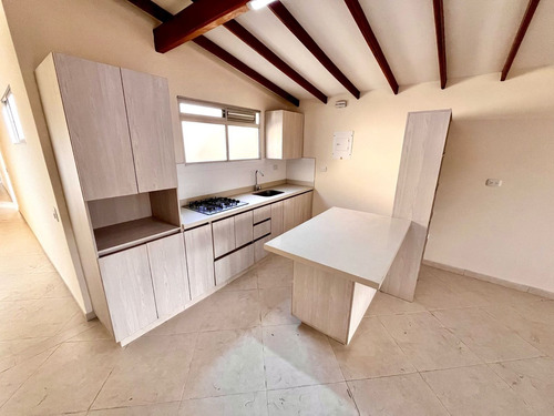 Apartamento Remodelado - Excelente Ubicación En Guayabal