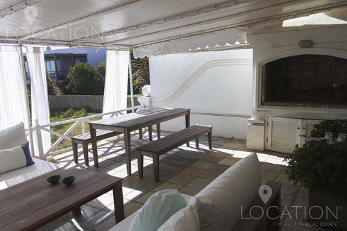 Alquiler / Venta Casa Cuatro Dormitorios, Faro Jose Ignacio