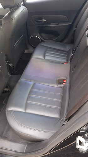 Imagem 5 de 8 de Chevrolet Cruze Sedan