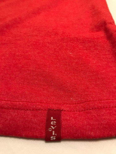 Remera Levis