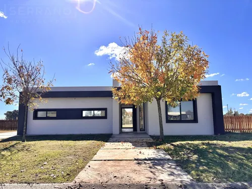 Casa En Venta 4 Ambientes, San Sebastian, Area 1, Pilar
