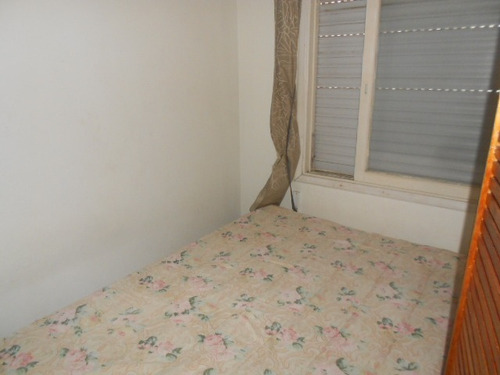 Imagem 8 de 11 de Gonzaga- 1 Dorm-sacada-1 Quad Praia-s/gar -otimo