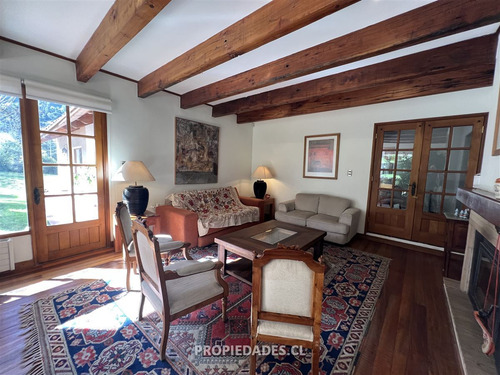 Casa En Condominio En Venta En Lo Barnechea
