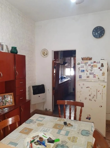 Imagen 5 de 11 de Casa De 4 Ambientes + Depto 2 Amb. En Planta Alta