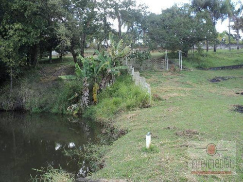 Chácara Residencial À Venda, Chácara Dos Pinhais, Boituva. - Ch0485