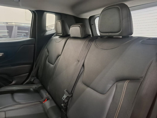 Jeep Renegade RENEGADE 1.8 16V FLEX LONGITUDE 4P AUTOMÁTICO