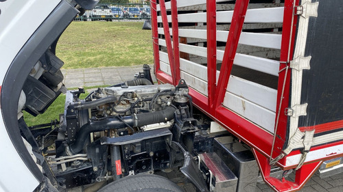 Imagen 24 de 25 de Chevrolet Npr 5.2 2015