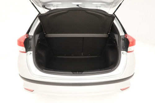 Imagen 8 de 25 de Toyota Yaris 1.5 Xs Audio 5p Mt My23