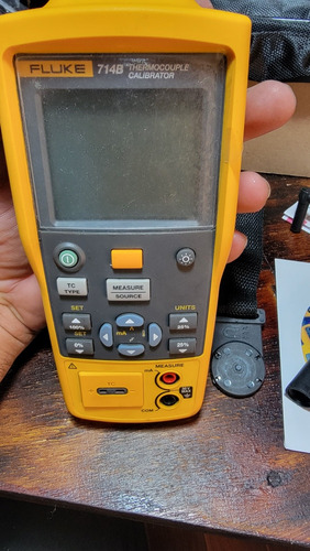 Fluke 714b Calibrador Termopar (Usado)