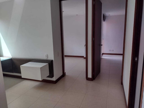 Imagen 2 de 9 de Se Arrienda Apartamento En Envigado, Loma Del Esmeraldal