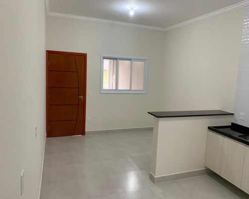 Imagem 2 de 5 de 2 Dormitórios (1 Suíte) E 1 Vaga De Garagem / Nova Veneza - Ca00631 - 69318908