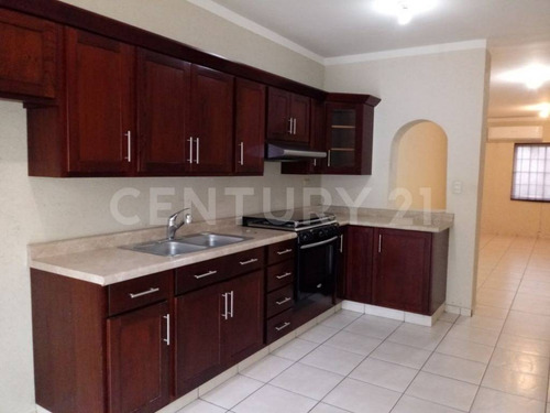 Casa En Renta En Mision San Fernando, Los Mochis, Sinalo.