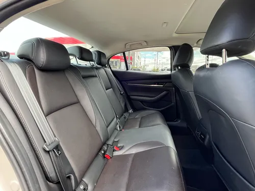 Mazda 3 Grand Touring 2.0cc AT AA 4X2
