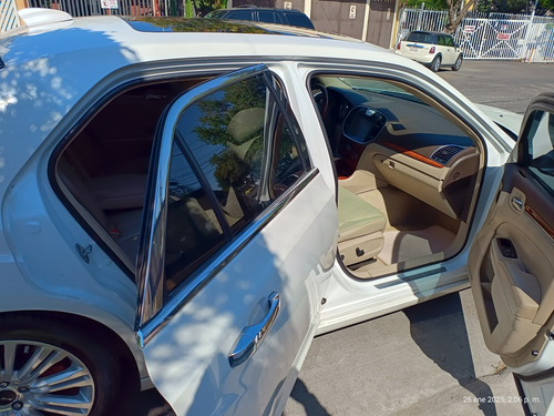 Chrysler 300c, Hemi, 8cilindros, 5.7 Lts, Color Blanco