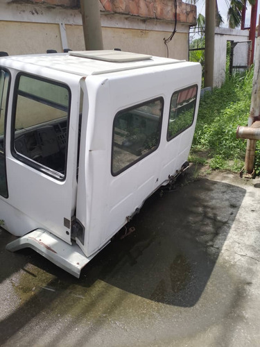 Cabina Ford Completa Camión Año 2005 (Usado)