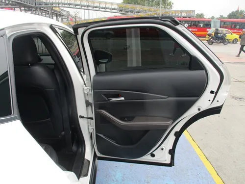 Mazda CX-30 GRAND TOURING HYBRID 2.0 4X2 AT AA