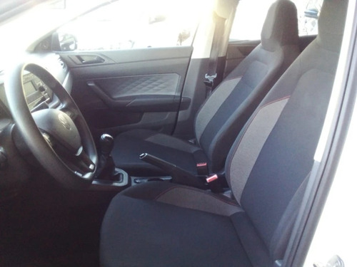 Volkswagen Polo Track 1.0 Flex 12V 5p