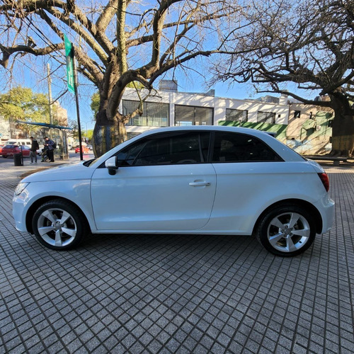 Imagen 5 de 16 de Audi A1 Ambition 1.4 Tfsi Stronic 2017 Marrocchi Exclusivos